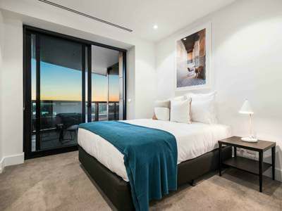 Thumbnail ofQueensRd_2.jpg